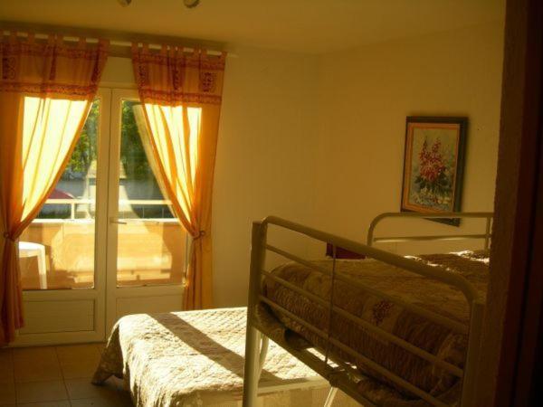 Hotel De La Madeleine Anduze أندوز المظهر الخارجي الصورة